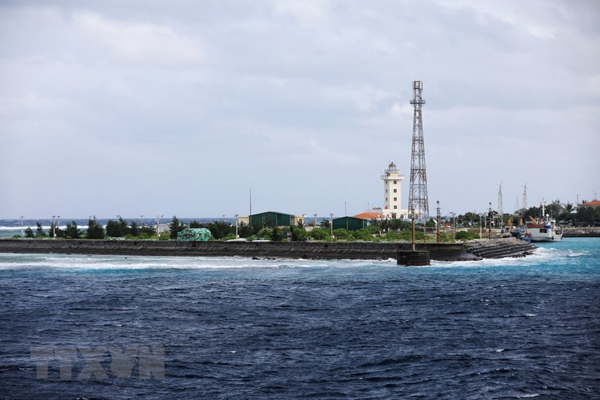 La isla de Sinh Ton posee un ecosistema abundante y está cubierta por un color verde. (Fuente: VNA)