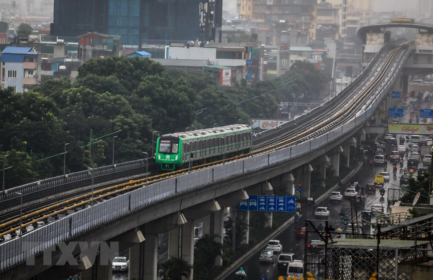 De acuerdo con el diseño, cada tren tardará 23 minutos en recorrer el trayecto desde la terminal de Cat Linh hasta la de Yen Nghia (Fuente: VNA)