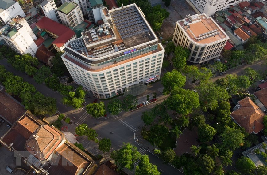 La esquina Ly Thuong Kiet-Le Thanh Tong, donde se ubica la sede de la VNA, el número 5 de la calle Ly Thuong Kiet, barrio de Phan Chu Trinh, distrito de Hoan Kiem, Hanoi. (Fuente: VNA)