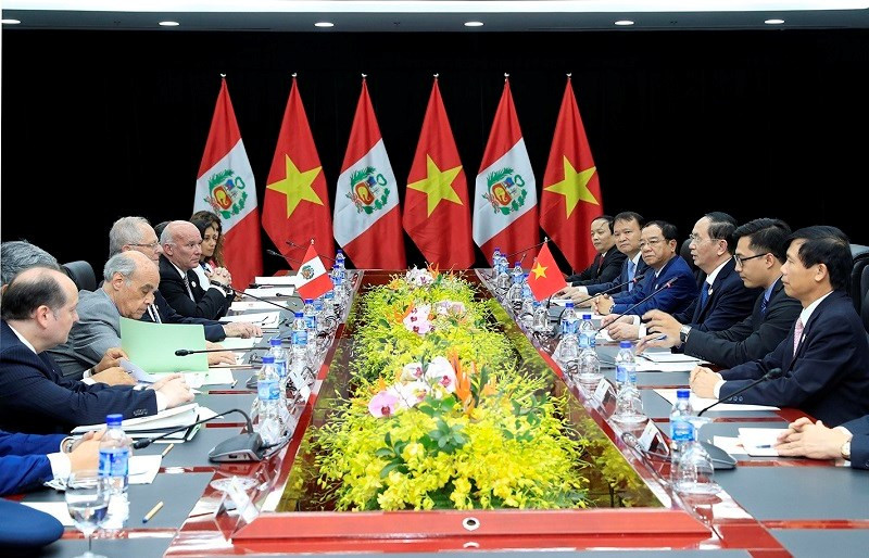 El presidente vietnamita, Tran Dai Quang, sostuvo un encuentro con su homólogo peruano, Pedro Pablo Kuczynski (Fuente: VNA)