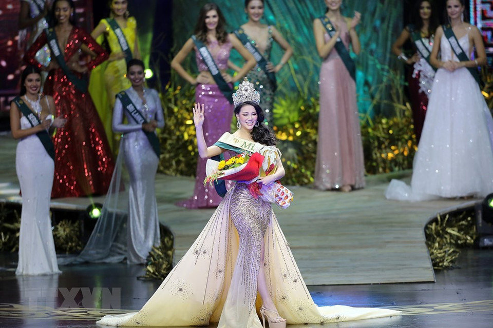 La vietnamita Nguyen Phuong Khanh se alzó con Miss Tierra 2018 (Fuente: Xinhua/VNA)