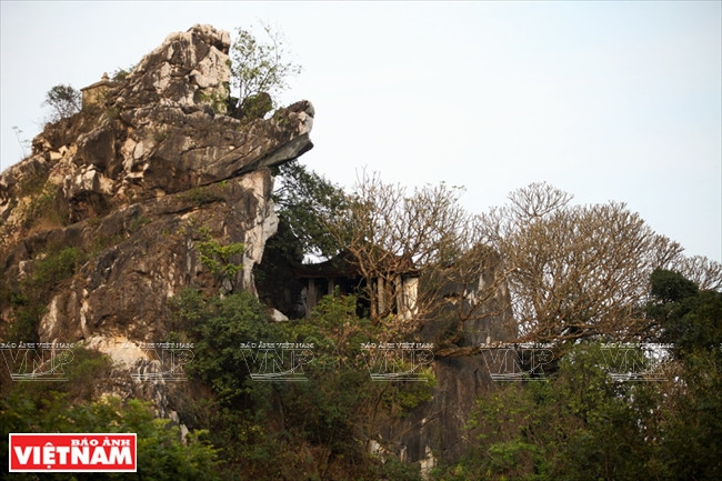 Pagoda Vo Vi enclavada entre montañas. (Foto: Viet Cuong)
