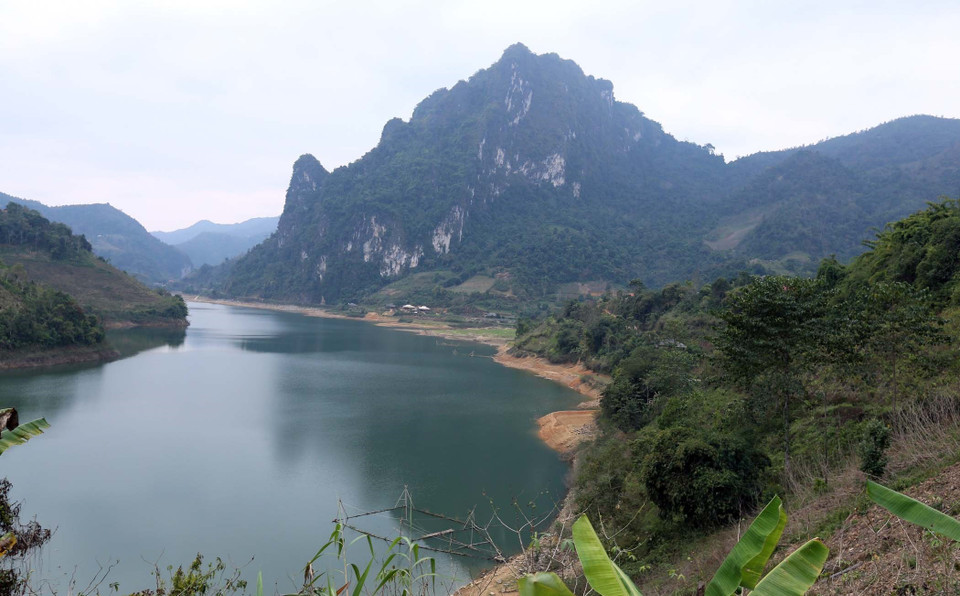 Por su gran superficie, Pa Khom también es un lugar ideal para que los campesinos cultiven productos acuáticos. (Foto: VNA)