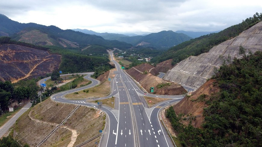 La intersección vial en la autopista en el pueblo de Khe Tre del distrito de Nam Dong, en la provincia de Thua Thien-Hue (Fuente: VNA)