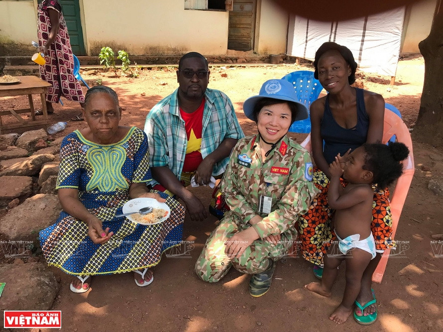 La teniente coronel Nguyen Thi Lien es considerada una "mensajera" de la paz (Fuente: Departamento de Mantenimiento de la Paz de Vietnam)