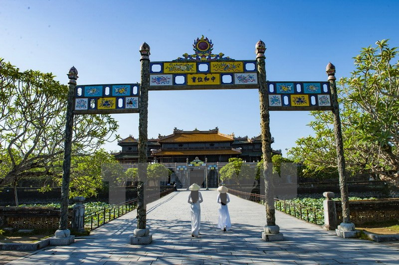 Obras literarias en la arquitectura real de Hue (Fuente: VNA) 