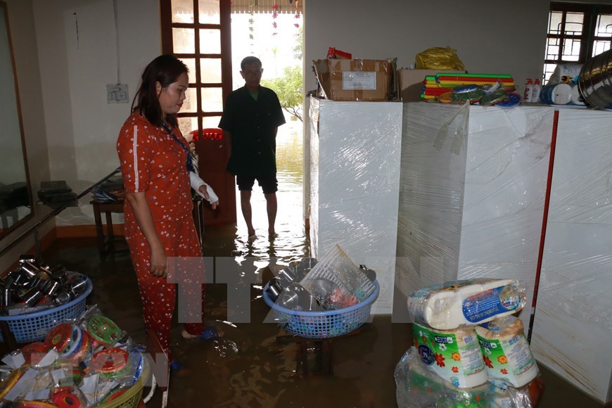 Todos los objetos e instalaciones escolares fueron dañados y arrastrados (Foto: VNA)