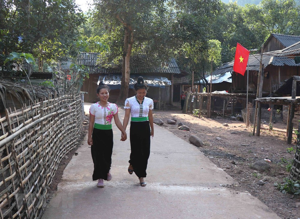 Las mujeres de la etnia Cong (en el pueblo de La Cha) asistieron a la fiesta del Año Nuevo de Celosia. (Foto: Nguyen Xuan Tien / VNA)