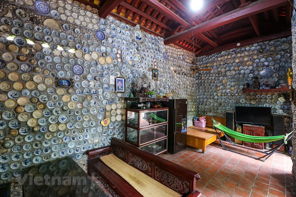 Los objetos antiguos en el interior de la casa de Truong (Fuente: Vietnam+)