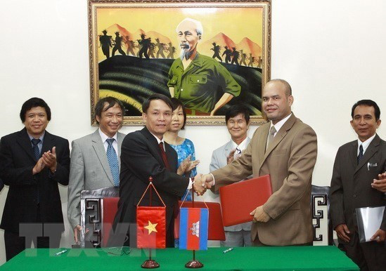 En 2011, la VNA y la agencia de noticias de Camboya (AKP) rubricaron un acuerdo de colaboración. (Foto: VNA)