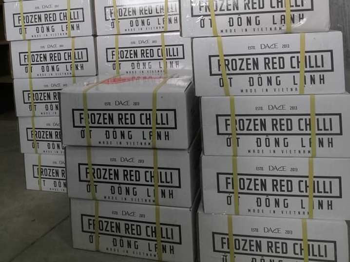 Nguyen Bich Lam, jefe de la Oficina General de Estadísticas dijo que su entidad diseñó dos escenarios sobre la posibilidad de que la epidemia de COVID-19 dure hasta finales del segundo trimestre o del tercer trimestre, pero el crecimiento anual del PIB aún es superior al cinco por ciento. Sobre la base de la situación epidémica en Vietnam no es demasiado grave, a finales de marzo, los economistas del Banco Mundial (BM) pronosticaron que la economía de este país crecería 4,9 por ciento en 2020, bajó 1,6 puntos en comparación con la tasa registrada antes del brote. Sin embargo, prevén que el crecimiento de Vietnam en 2021 podría volver al 7,5 por ciento y luego estabilizarse en el 6,5 por ciento en 2022. (Fuente: Vietnam+)