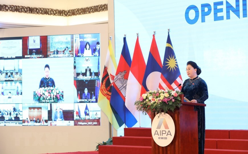 La presidenta de la Asamblea Nacional de Vietnam y de AIPA-41, Nguyen Thi Kim Ngan, interviene en el acto inaugural, Fuente: VNA