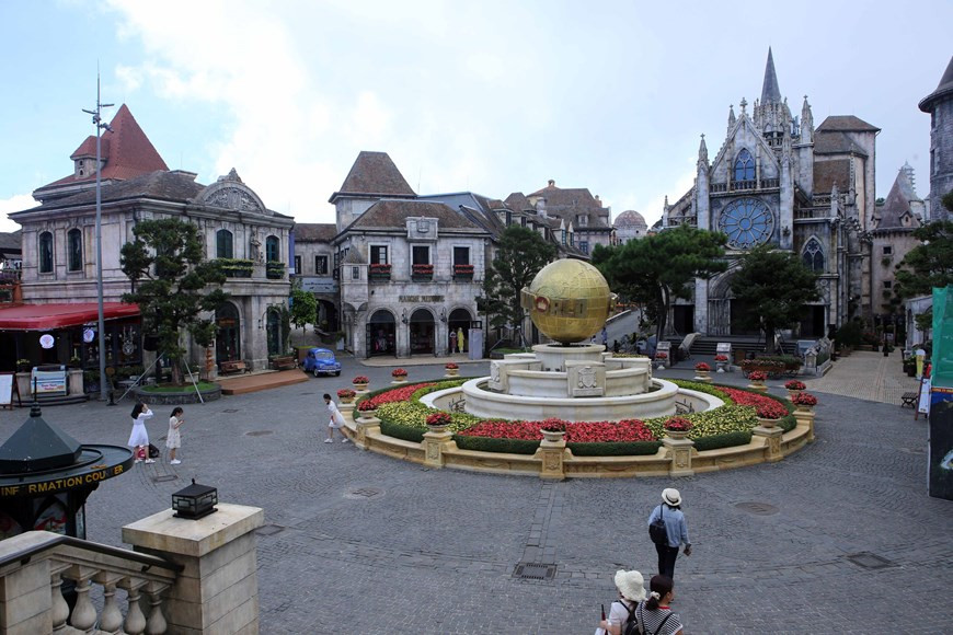 El complejo de Ba Na Hills está preparado para recibir visitantes, pero el número de turistas sigue siendo modesto (Foto: VNA)