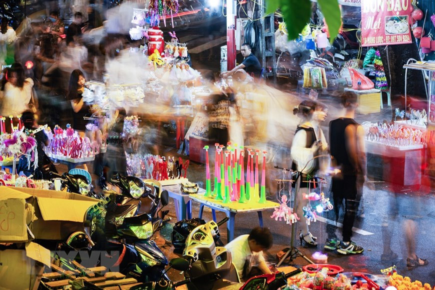 Los puestos de venta en la calle de Hang Ma (Foto: VNA)