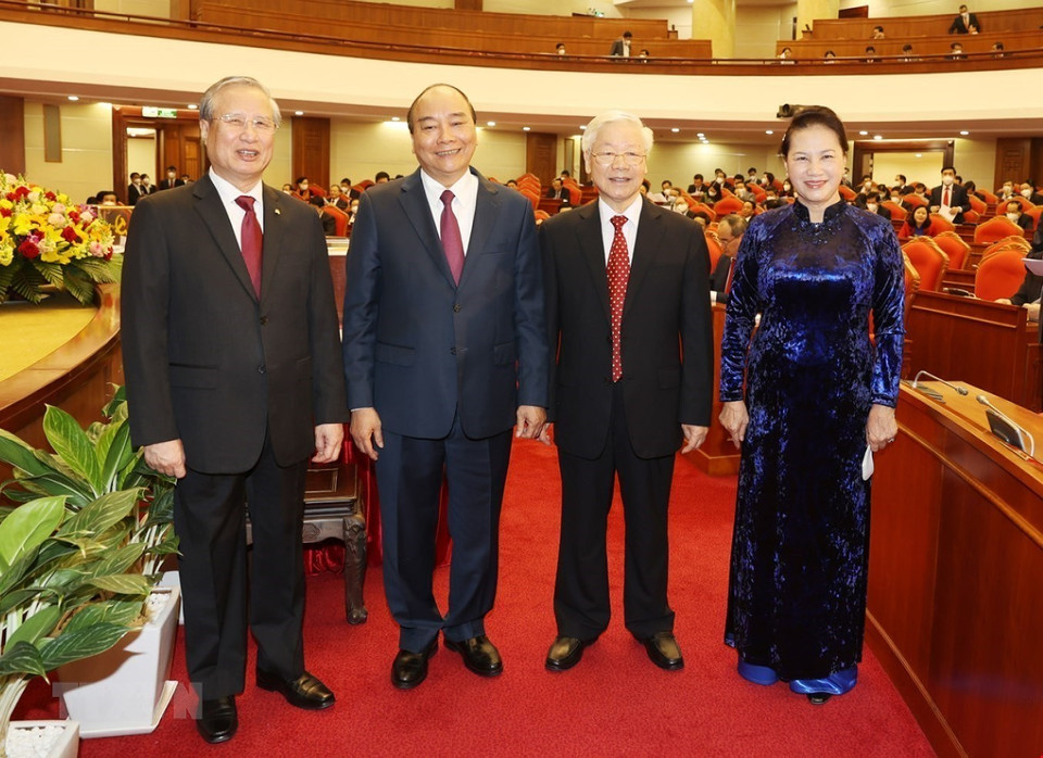 El secretario general del Partido Comunista, Nguyen Phu Trong, el primer ministro Nguyen Xuan Phuc, la presidenta de la Asamblea Nacional, Nguyen Thi Kim Ngan, y el permanente del Secretariado del Comité Central, Tran Quoc Vuong (Foto: VNA)