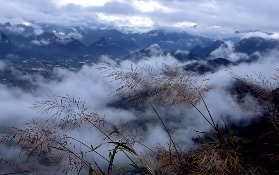 La ciudad de Lai Chau se esconde entre las nubes (Foto: VNA) 
