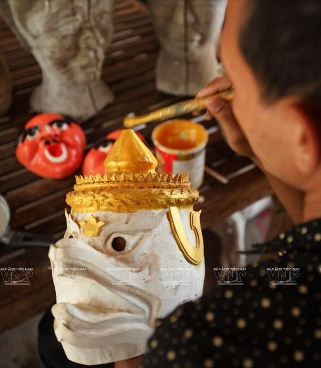 Cada tipo de mao y máscara tiene decoración y motivos propios. (Fuente: VNA)