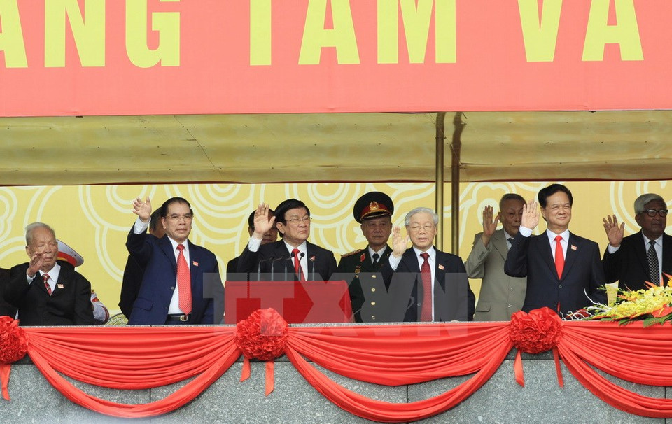 Dirigentes del Partido, el Estado, la Asamblea Nacional, el gobierno y el Ejército Popular asistieron al acto (Fuente: VNA) 