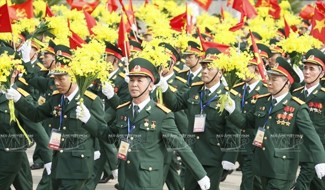 Veteranos participantes en el desfile (Fuente: VNA)