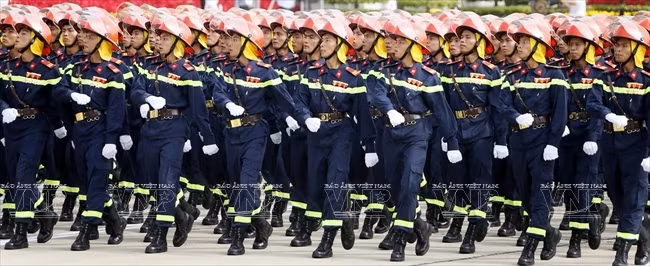 Fuerzas contra incendios (Fuente: VNA)