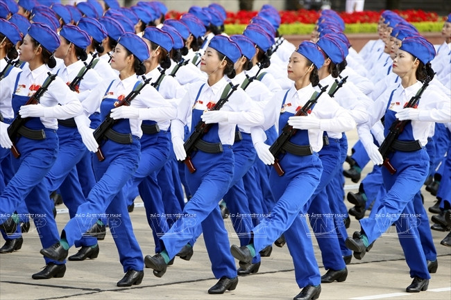 La femenina Milicia de Autodefensa (Fuente: VNA)