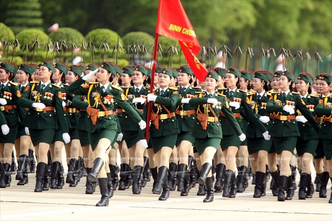 Oficiales femeninas de información del ejército (Fuente: VNA)
