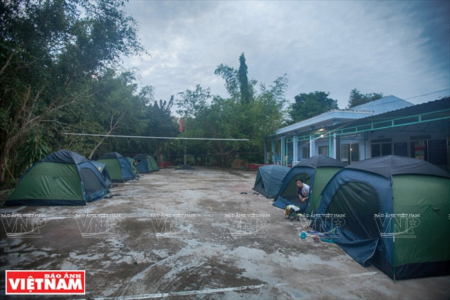 Tiendas de campaña de turistas (Fuente: VNA)