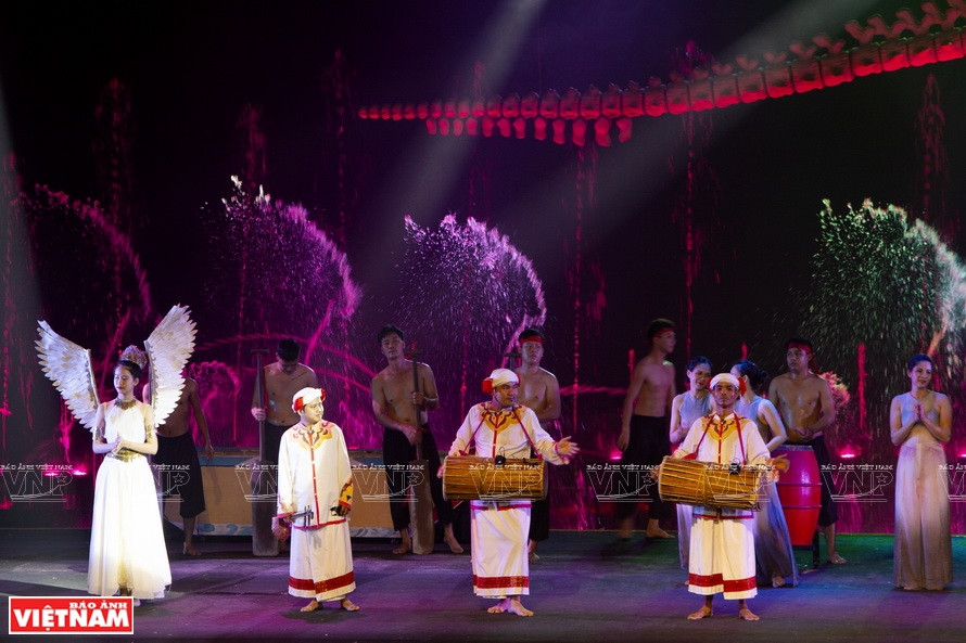 El espectáculo de 70 minutos de duración recrea una imagen vívida sobre la vida cultural de los pescadores vietnamitas. (Foto: Revista Ilustrada de Vietnam).