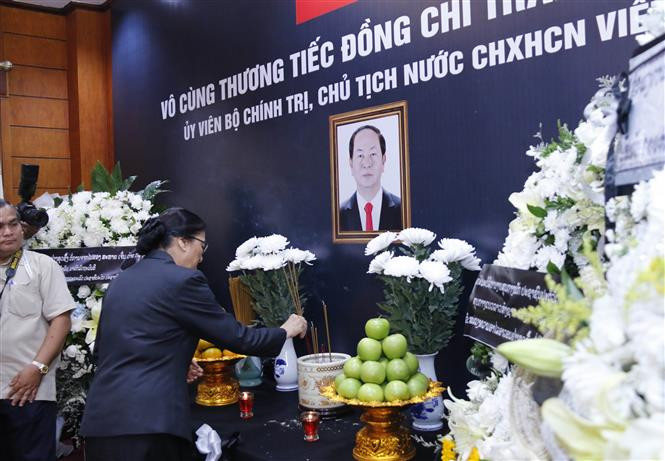 En Laos luto nacional por el fallecimiento del presidente de Vietnam, Tran Dai Quang (Fuente: VNA)