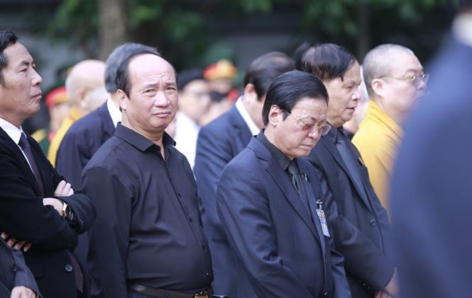 Largas filas, caras de tristeza y emoción en el tributo a Tran Dai Quang (Fuente: VNA)