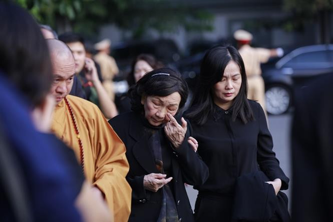 La familia del presidente Tran Dai Quang llora por el deceso de su ser querido (Fuente: VNA)