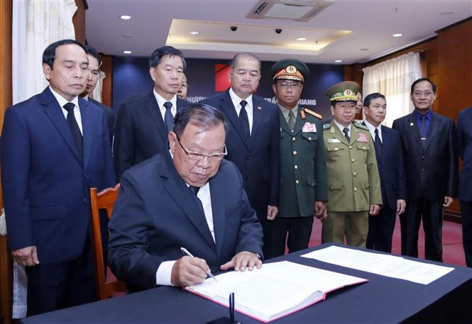En Laos luto nacional por el fallecimiento del presidente de Vietnam, Tran Dai Quang (Fuente: VNA)