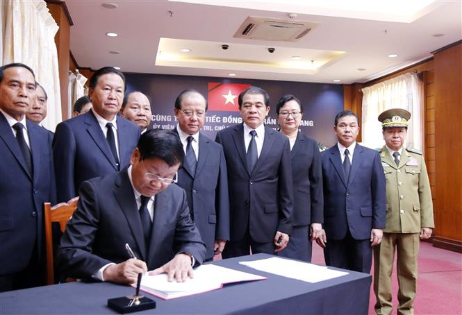 En Laos luto nacional por el fallecimiento del presidente de Vietnam, Tran Dai Quang (Fuente: VNA)