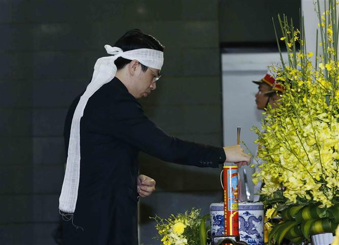 La familia del presidente Tran Dai Quang llora por el deceso de su ser querido (Fuente: VNA)