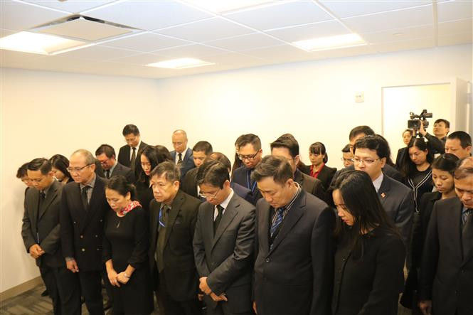 La Misión Permanente de Vietnam ante las Naciones Unidas abre hoy un libro de condolencias por el fallecimiento del presidente Tran Dai Quang (Fuente: VNA)