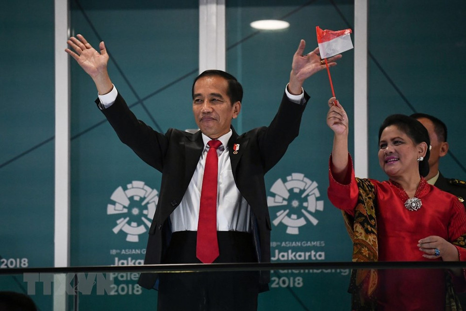 El presidente Joko Widodo habla en la ceremonia 