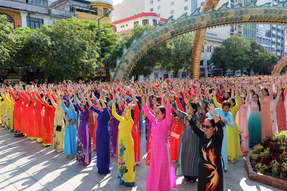 El programa se enmarca en el Festival de Ao Dai de Ciudad Ho Chi Minh 2024. (Foto: Revista Vietnam)