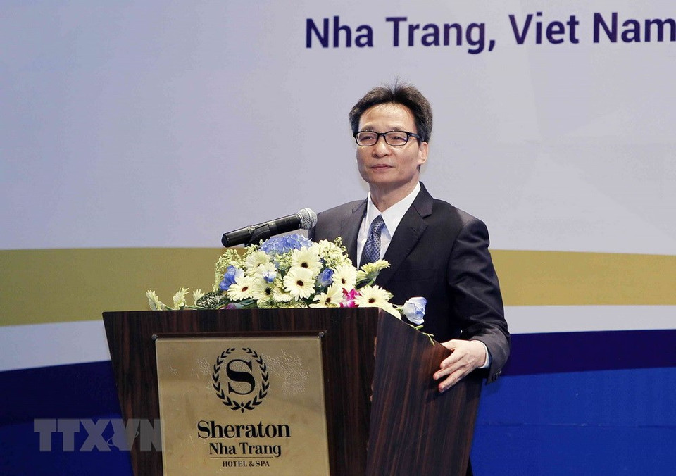 El viceprimer ministro de Vietnam Vu Duc Dam interviene en la inaguración de la cita (Fuente: VNA)