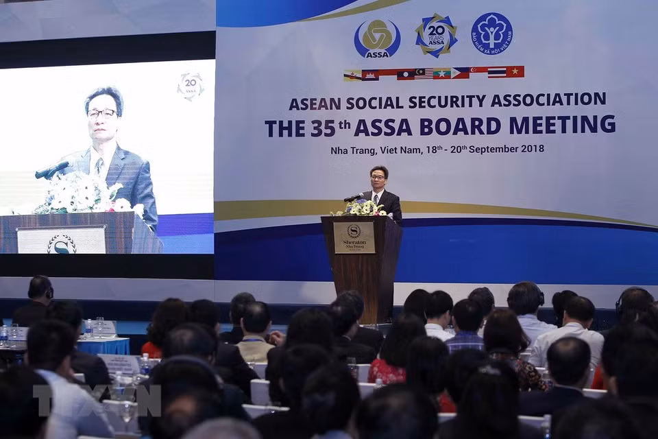 El vicepremier de Vietnam Vu Duc Dam (Fuente: VNA)