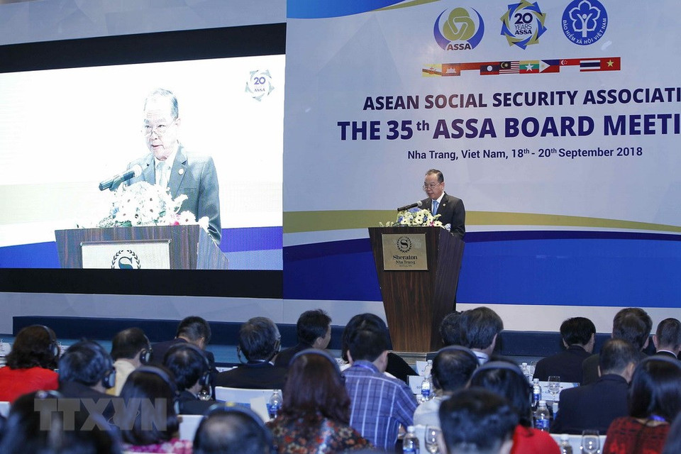 Secretario general de la Oficina de Seguridad Social de Tailandia y también presidente de ASSA, Suradej Waleeittikul (Fuente: VNA)