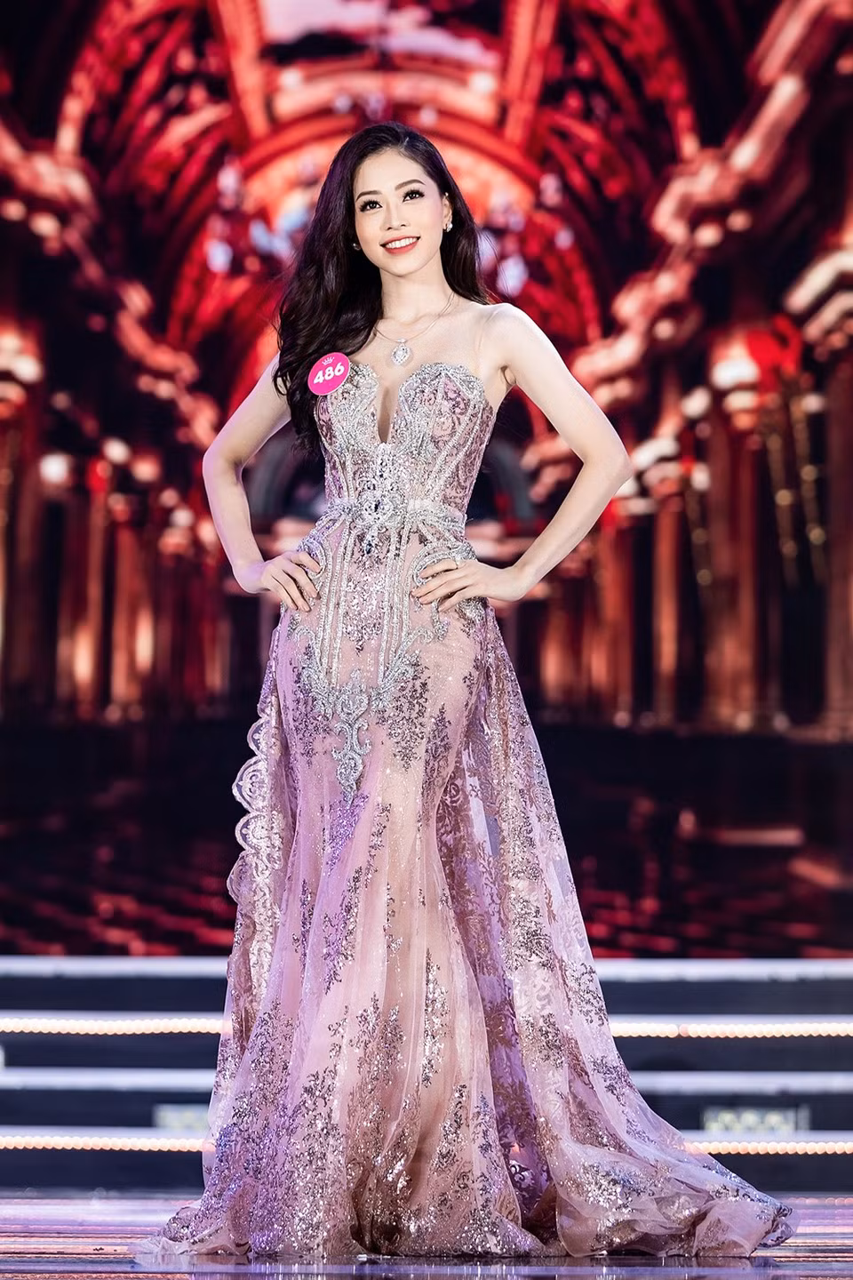 Primera finalista, Bui Phuong Nga (Fuente: VNA)