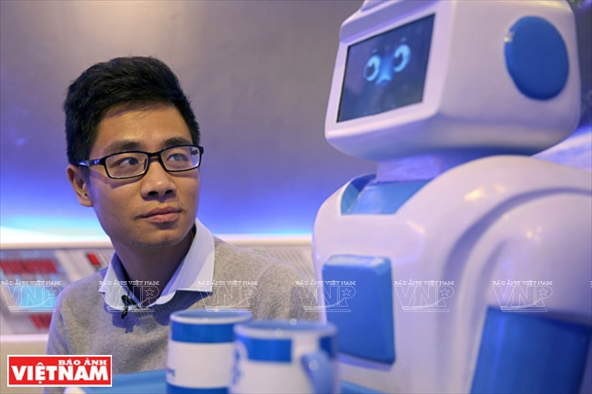  Vu Trung Thanh es uno de los dos fundadores de Robotcafe.