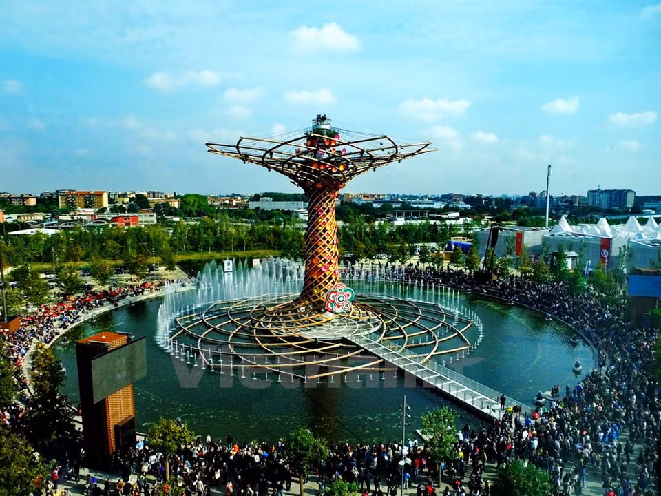 La obra “Agua y Loto” representativa a Vietnam (cuyo flora nacional es el loto) en la Expo Milán (Fuente: VNA)