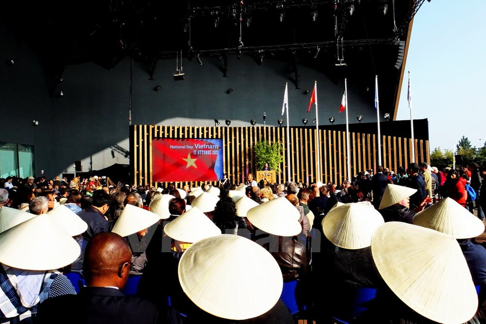 Los Non La (sombreros cónicos tradicionales de Vietnam) se encuentran en todos los rincones (Fuente: VNA)