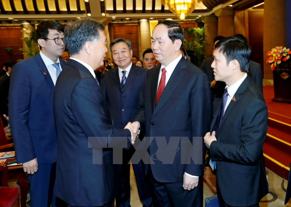 Dai Quang asiste al seminario de cooperación económica y comercial binacional (Fuente: VNA)