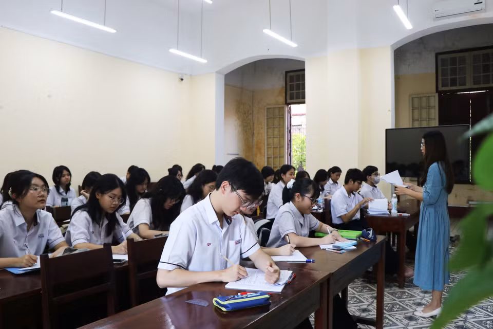 Convertirse en estudiante de la escuela es un sueño y un motivo de orgullo para los estudiantes de la antigua capital y de las provincias circundantes en la región central. (Foto: VNA)