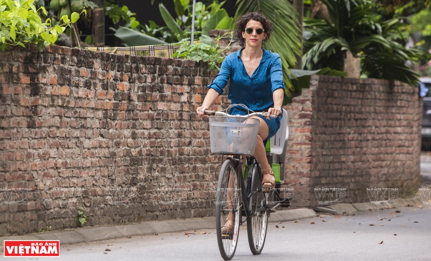 Al elegir Vietnam como su hogar a largo plazo, Anne Sophie se ha convertido en una lugareña y ama la naturaleza y a la gente del país indochino. (Foto: VNA)