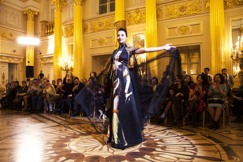 Diplomáticos de Vietnam y otros países miembros de la Asociación de Naciones del Sudeste Asiático, así como amigos rusos, asistieron al evento, celebrado en el Museo Estatal de Arte Oriental de la nación euroasiática. (Fuente: VNA)