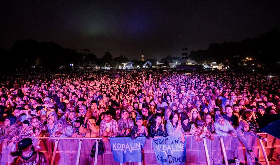 Durante tres noches del Festival, los espectadores son protagonistas, quienes bailaron y cantaron (Foto: Vietnam+)