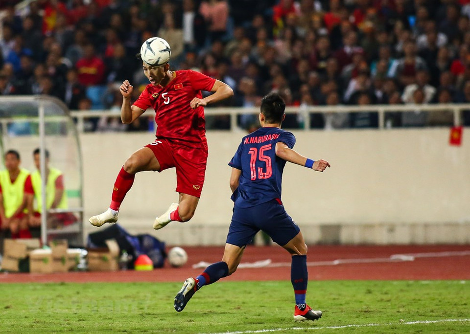 Imagen del partido entre la selección vietnamita y su rival tailandés en el estadio de My Dinh. (Fuente: Vietnam+)